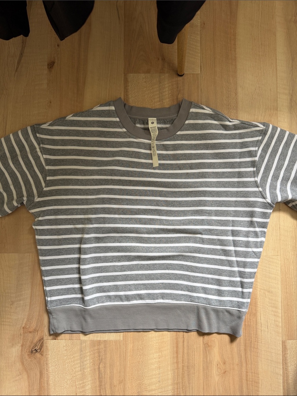 lululemon athletica Gray & White Striped  Sweatshirt Small
